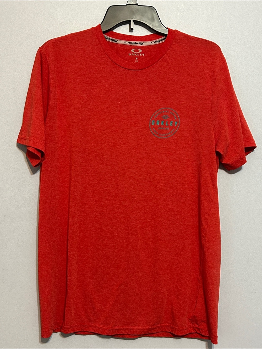 Men’s Oakley Tshirt